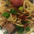Spaghettis au thon frais et citron, flambées au vin blanc