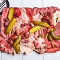 Grande planche de charcuterie